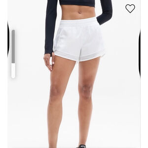 Women's Athleta Mesh Racer Run Mid Rise 4" Short M White